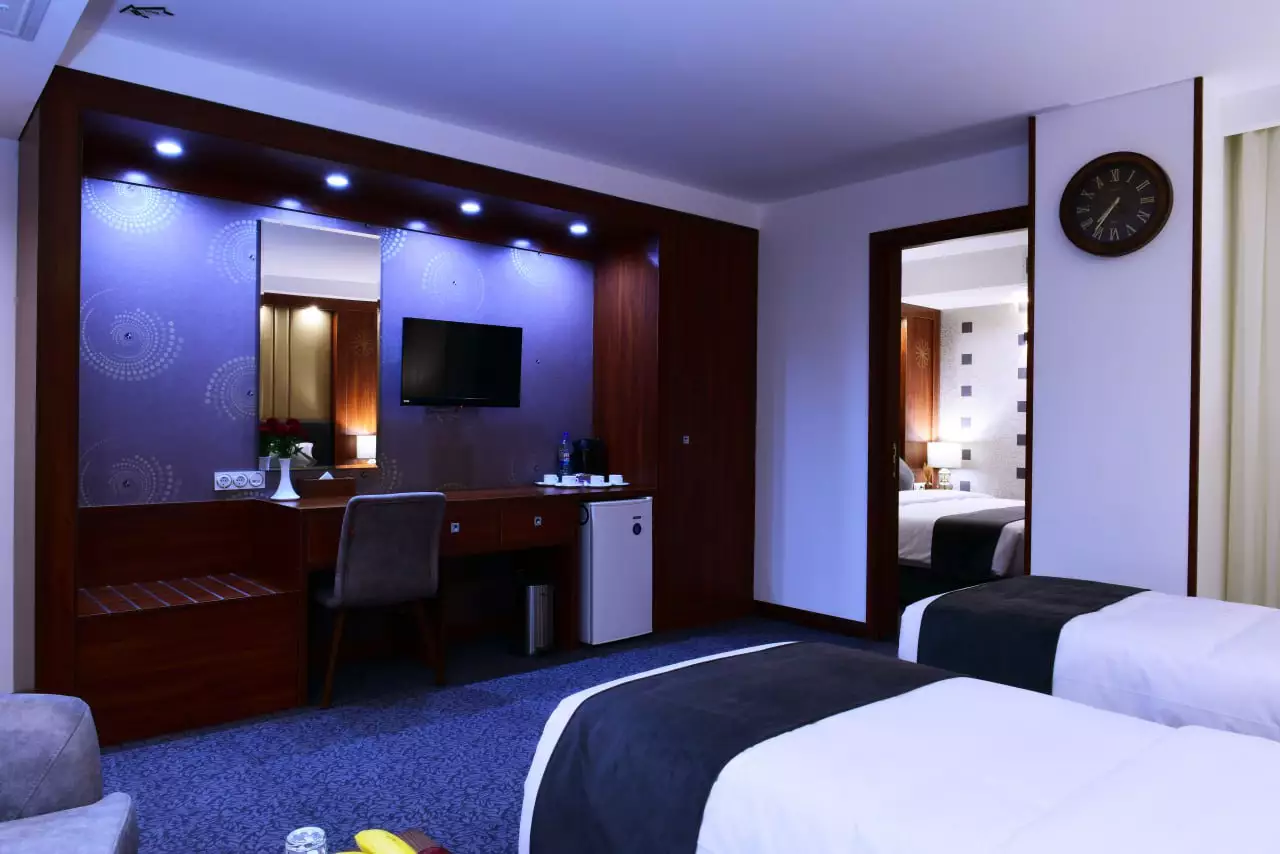 Alibaba https://cdn.alibaba.ir/ostorage/hotel-accommodation-images/683d6653ac13a7ed0d84d37f_ چهار تخته ویژه (2).webp